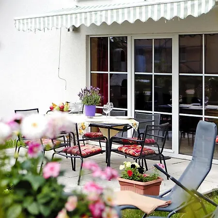 Ferienhaeuser Am Kummerower See,