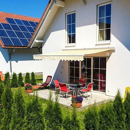 Ferienhaeuser Am Kummerower See,