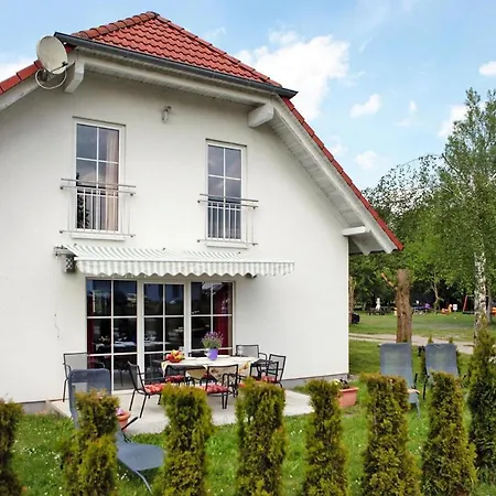 度假居 Ferienhaeuser Am Kummerower See, *