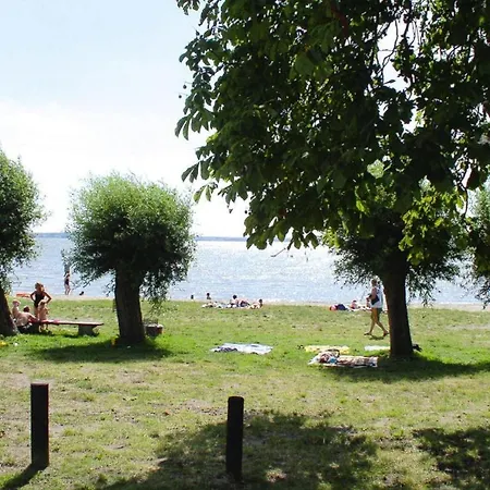 Ferienhaeuser Am Kummerower See, *