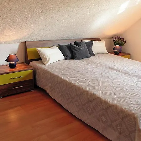 Ferienhaeuser Am Kummerower See, *